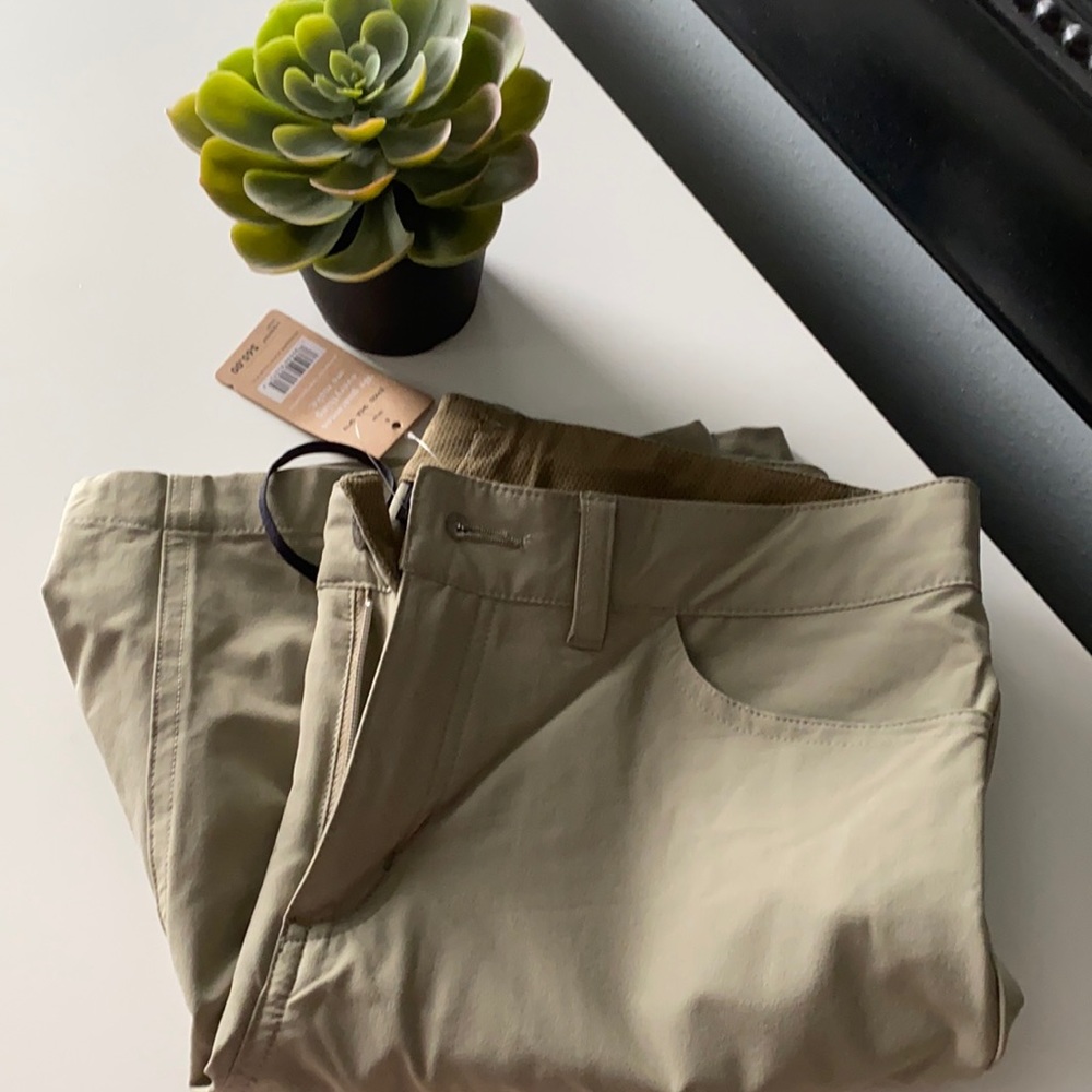 Patagonia women’s skyline traveler shorts